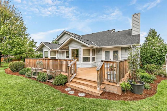 133 Kingsgate Way, Grants Pass, OR 97527