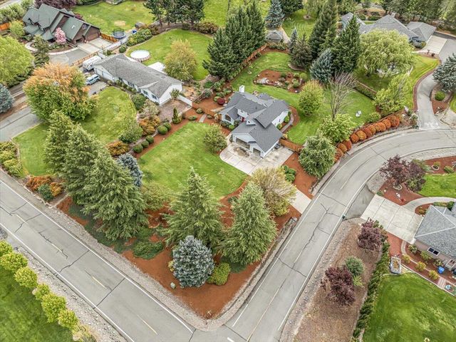 133 Kingsgate Way, Grants Pass, OR 97527