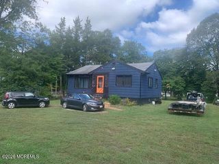 10 Peach Tree Street, Jackson, NJ 08527