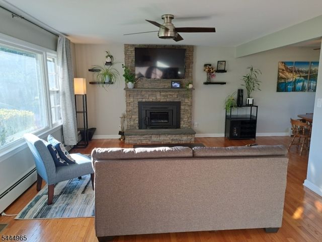 3 Meadow Brook Rd, Raritan Twp., NJ 08822