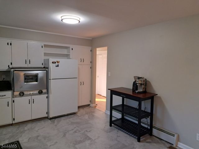 3 Meadow Brook Rd, Raritan Twp., NJ 08822