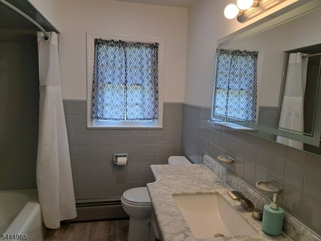 3 Meadow Brook Rd, Raritan Twp., NJ 08822