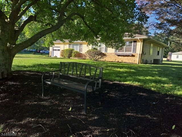 3 Meadow Brook Rd, Raritan Twp., NJ 08822
