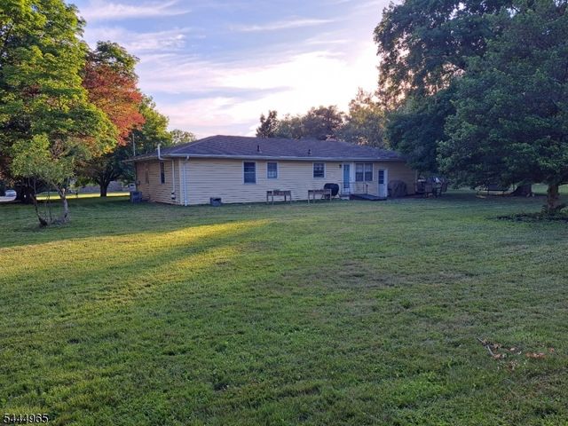 3 Meadow Brook Rd, Raritan Twp., NJ 08822