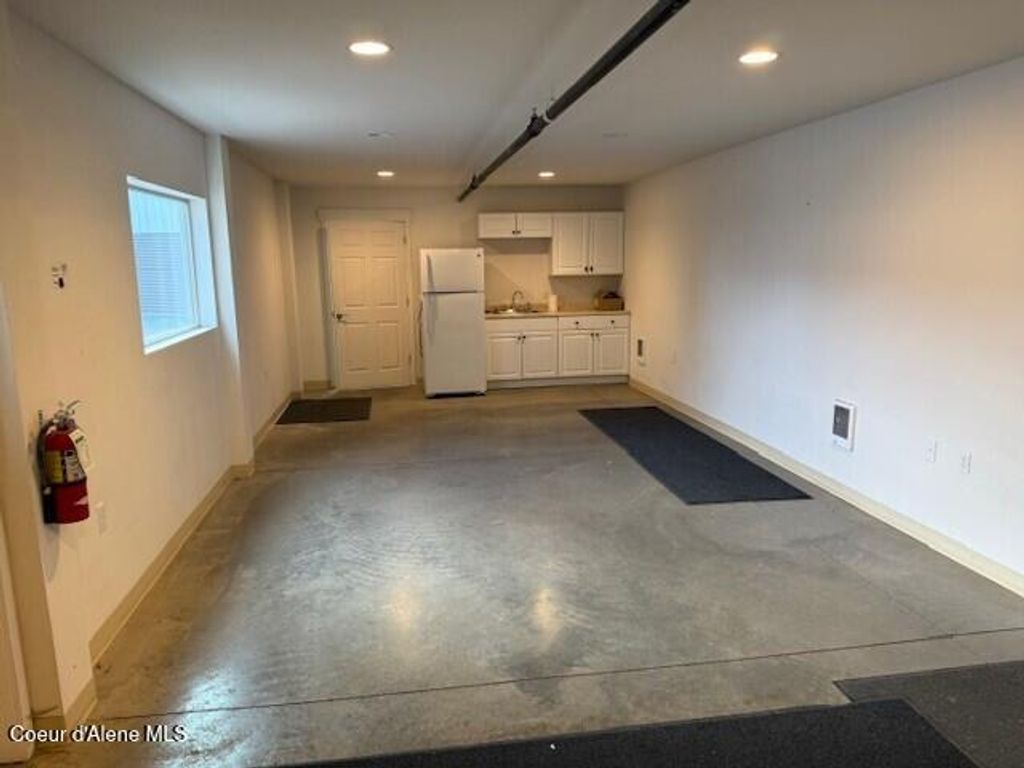 1106 Airpark Court, Sandpoint, ID 83864 photo 10