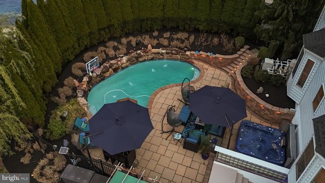 929 PUTTING GREEN CIR, Harleysville, PA 19438