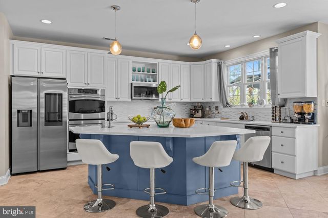 929 PUTTING GREEN CIR, Harleysville, PA 19438