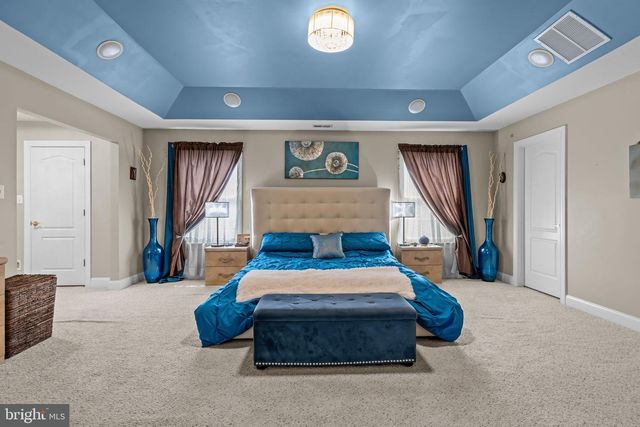 929 PUTTING GREEN CIR, Harleysville, PA 19438