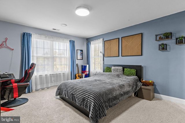 929 PUTTING GREEN CIR, Harleysville, PA 19438