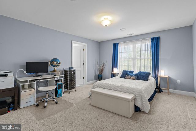 929 PUTTING GREEN CIR, Harleysville, PA 19438