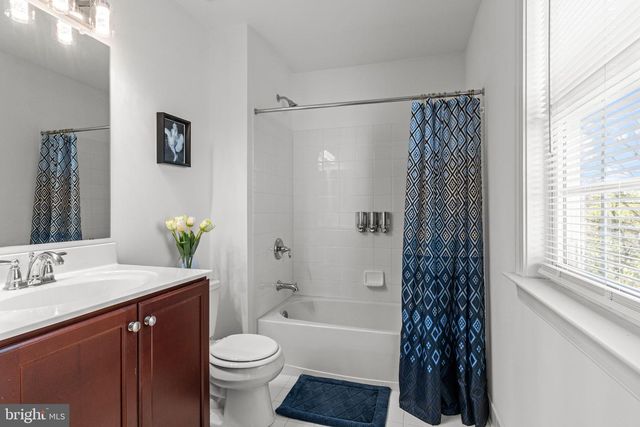 929 PUTTING GREEN CIR, Harleysville, PA 19438