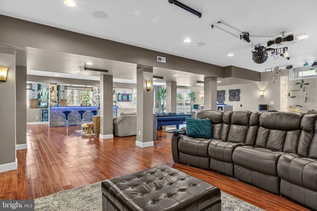 929 PUTTING GREEN CIR, Harleysville, PA 19438