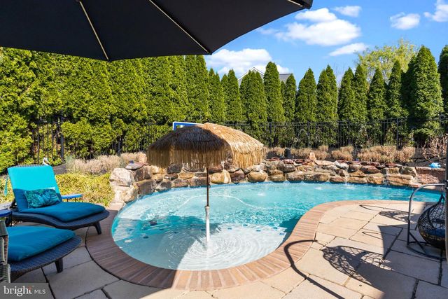 929 PUTTING GREEN CIR, Harleysville, PA 19438