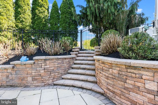 929 PUTTING GREEN CIR, Harleysville, PA 19438