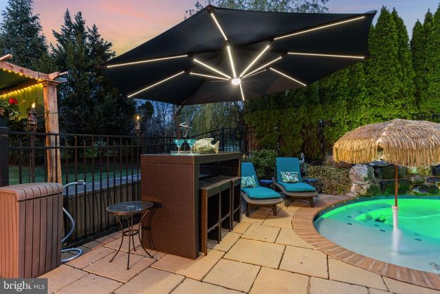 929 PUTTING GREEN CIR, Harleysville, PA 19438