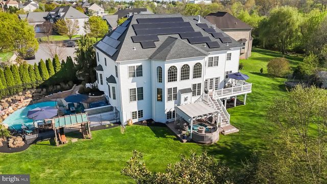 929 PUTTING GREEN CIR, Harleysville, PA 19438