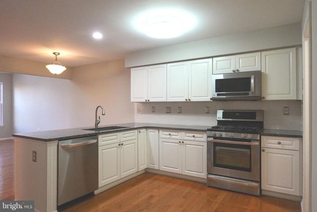 210 FILLY DR, North Wales, PA 19454