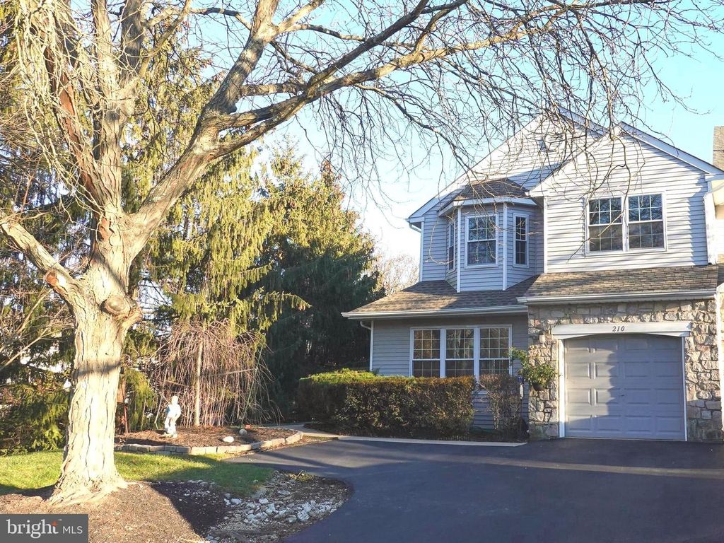 210 FILLY DR, North Wales, PA 19454