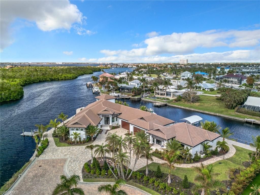 14201 Bay DR, FORT MYERS, FL 33919 — photo 2