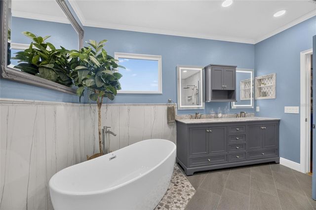 5216 POINT HARBOR LANE, Apollo Beach, FL 33572