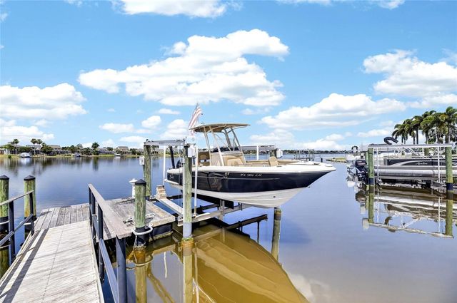 5216 POINT HARBOR LANE, Apollo Beach, FL 33572