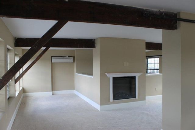 64 Beacon Street B-207, Worcester, MA 01608