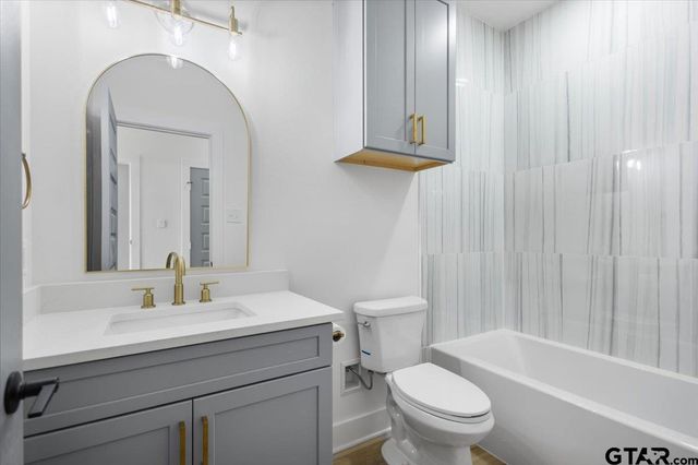 228 S Fenton Ave., Tyler, TX 75702