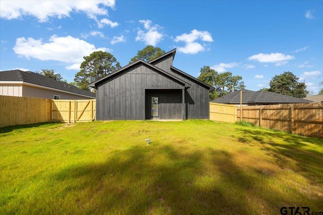 228 S Fenton Ave., Tyler, TX 75702