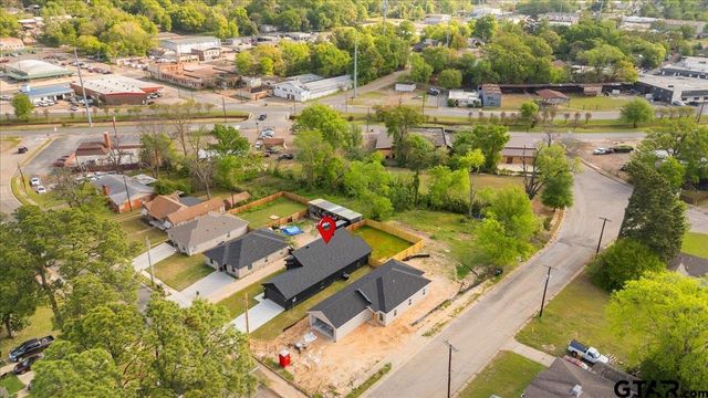 228 S Fenton Ave., Tyler, TX 75702