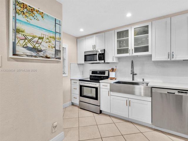 3660 Citrus Trce 2, Davie, FL 33328
