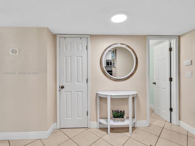 3660 Citrus Trce 2, Davie, FL 33328