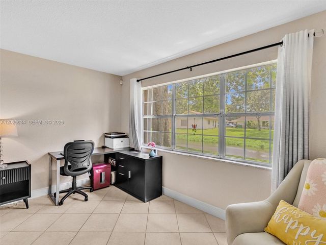 3660 Citrus Trce 2, Davie, FL 33328
