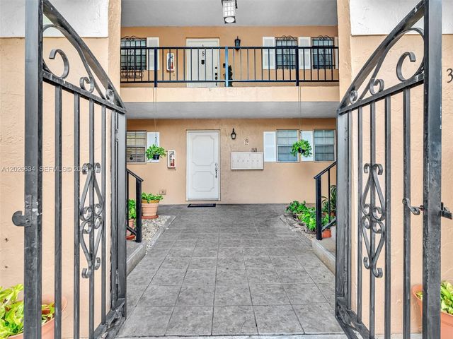 3660 Citrus Trce 2, Davie, FL 33328