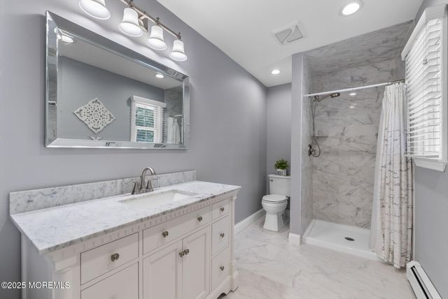 8 Garvey Drive, Monroe, NJ 08831