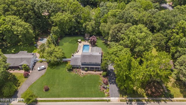 8 Garvey Drive, Monroe, NJ 08831