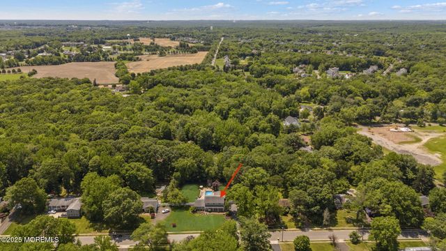 8 Garvey Drive, Monroe, NJ 08831