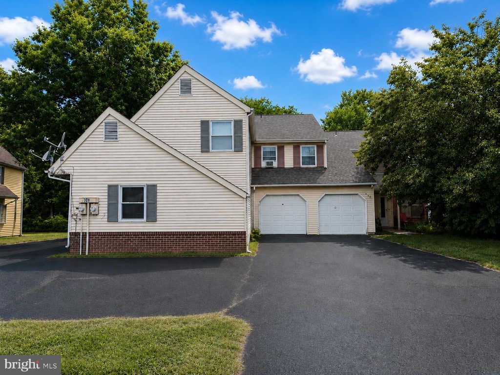 134 WILLOW TURN, MOUNT LAUREL, NJ 08054 — exterior