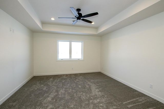 255 Eau Claire Avenue SE, Hutchinson, MN 55350