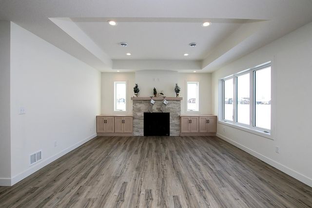 255 Eau Claire Avenue SE, Hutchinson, MN 55350