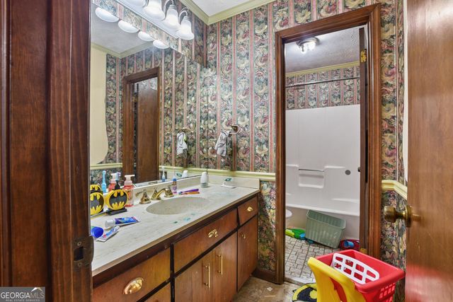 1888 Abbey Court, Conyers, GA 30012