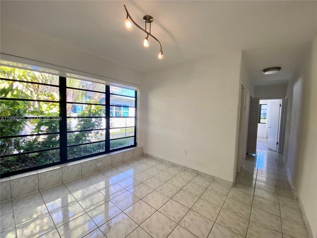 1101 Bay Dr, Miami Beach, FL 33141