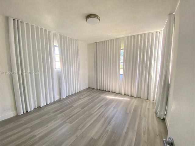 1101 Bay Dr, Miami Beach, FL 33141