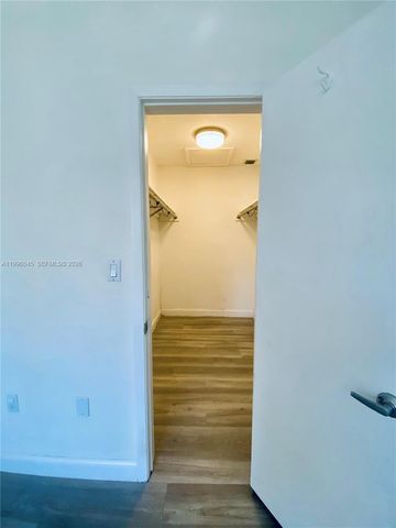 1101 Bay Dr, Miami Beach, FL 33141