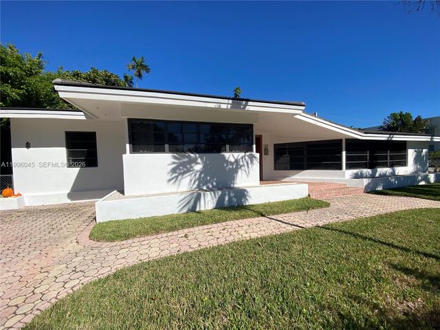 1101 Bay Dr, Miami Beach, FL 33141
