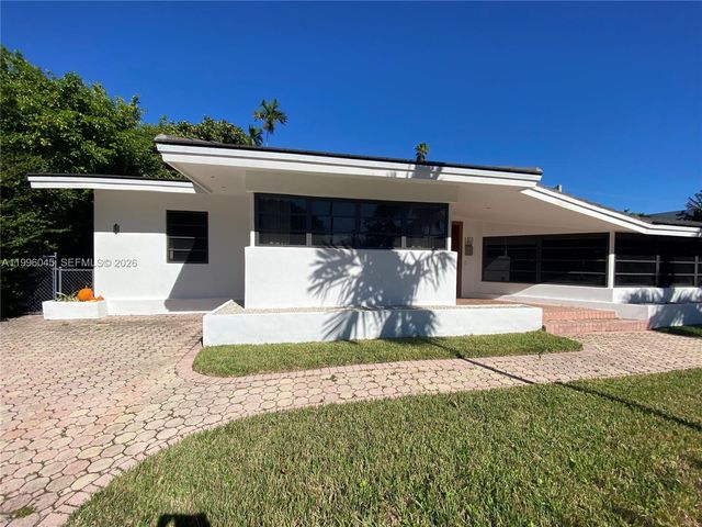 1101 Bay Dr, Miami Beach, FL 33141