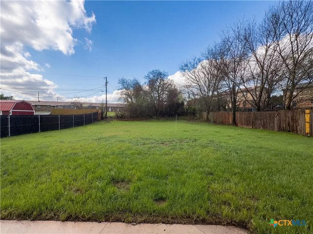 908 Hackberry Street, Copperas Cove, TX 76522