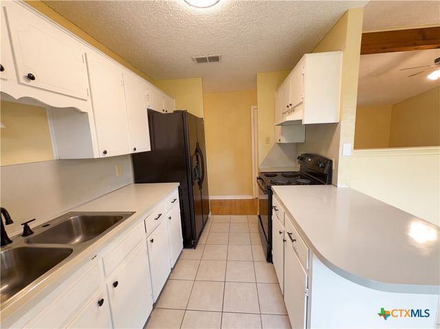 908 Hackberry Street, Copperas Cove, TX 76522