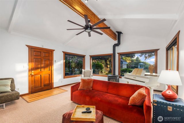 607 Ocean Beach Boulevard N, Long Beach, WA 98631