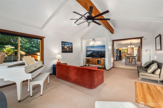 607 Ocean Beach Boulevard N, Long Beach, WA 98631