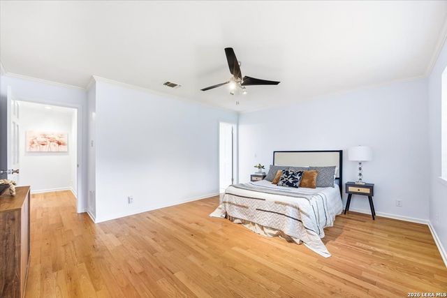 212 Eagle Pass, San Antonio, TX 78260